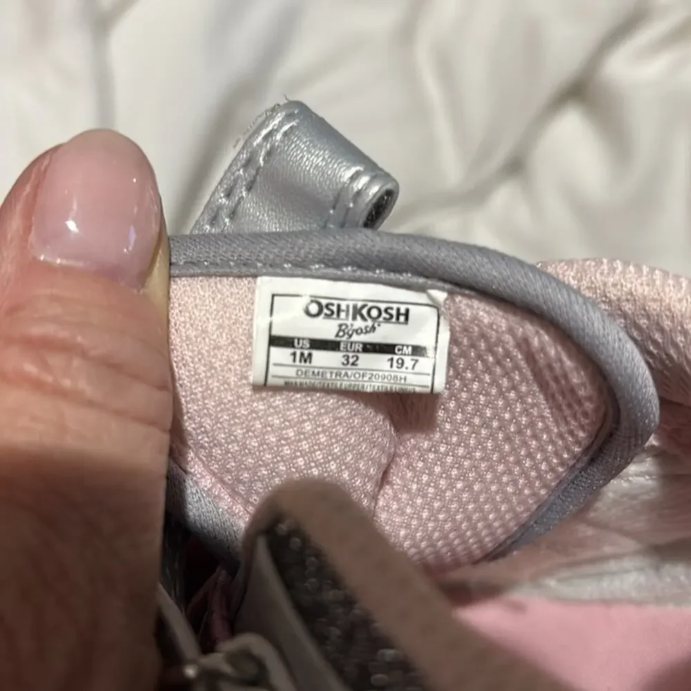 Oshkosh B’gosh 1 Glittery dark Gray and Pink Shoes euc shimmer glitter metallic